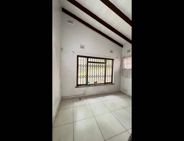 3 BEDROOM HOUSE FOR SALE IN BEREA WEST